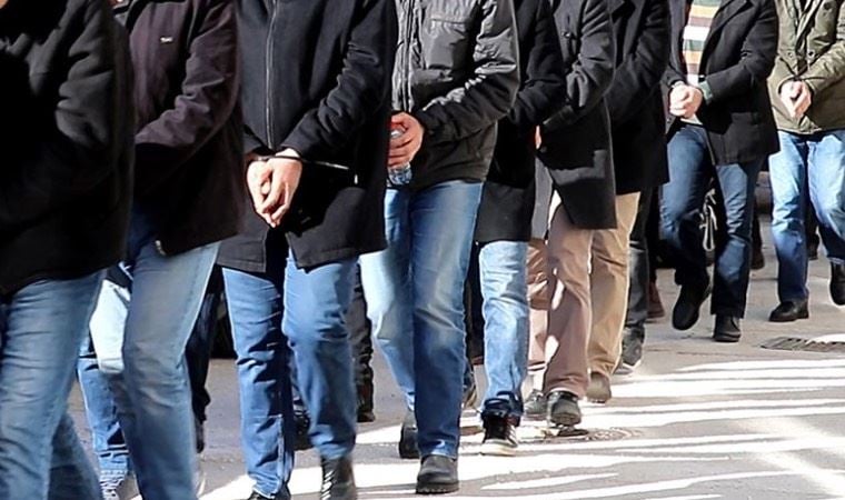 Fetö Yapılanmasına Yine Darbe 5 Tutuklu