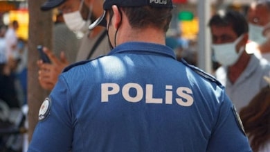 İzmir’de Sahte MİT Kimliği ile 2 Sivil 4’ü Gümrük Memuru Tutuklandı