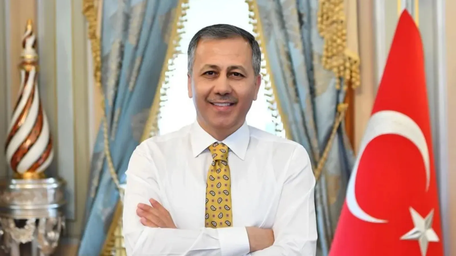 4,5 Yaşındaki Umut’tan Trafik Dersi, Emniyet Şeridine Dikkat!