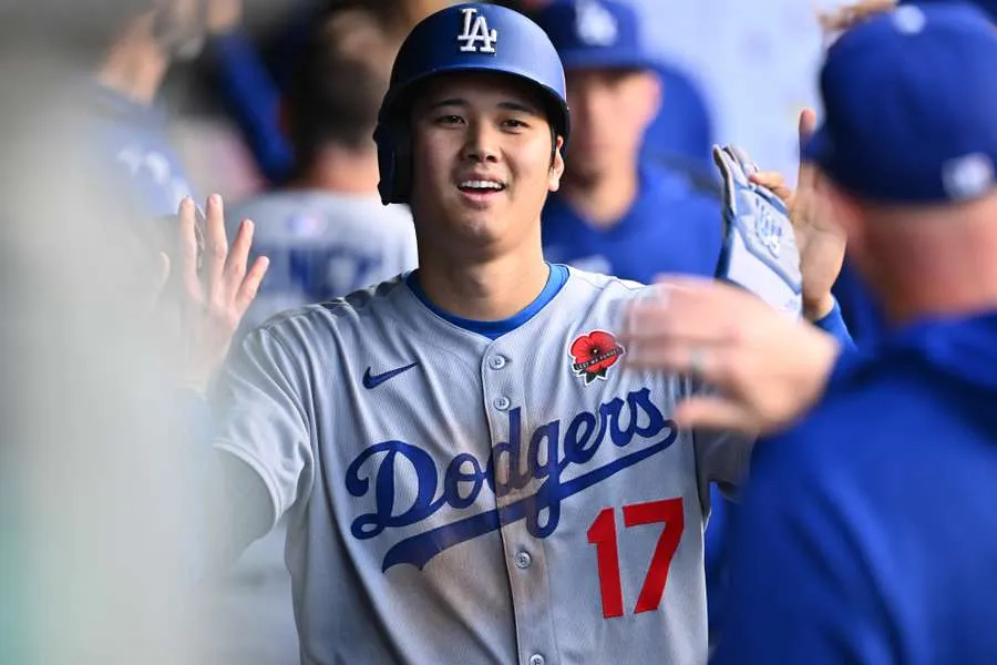Dodgers Defeat Blue Jays 6-5