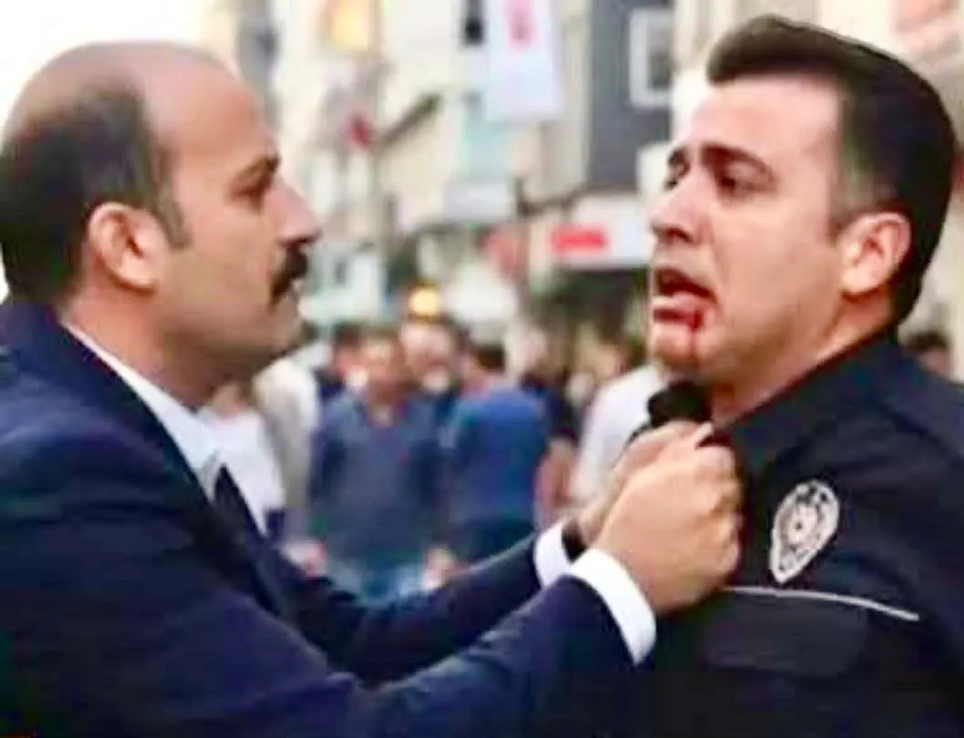 YA DEVLET BAŞA, YA KUZGUN LEŞE!