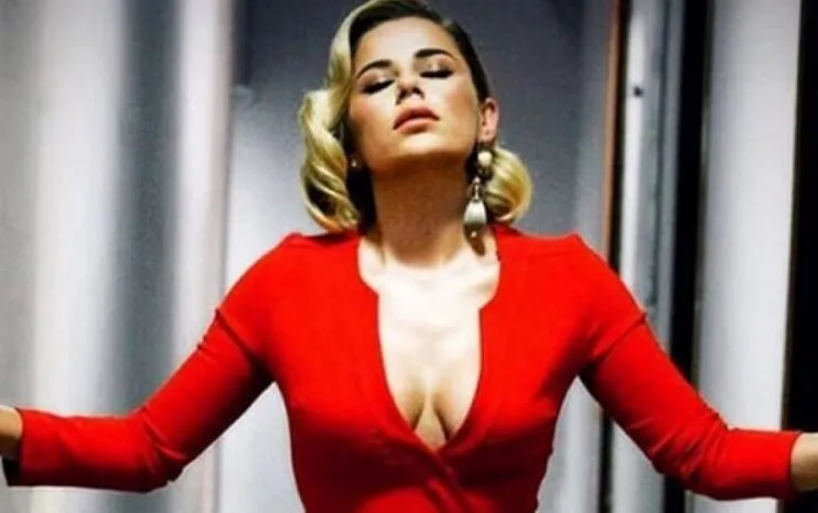 Türkiye Magazin Gündemi: Ünlüler, Sosyal Medya ve Şaşırtan Gelişmeler